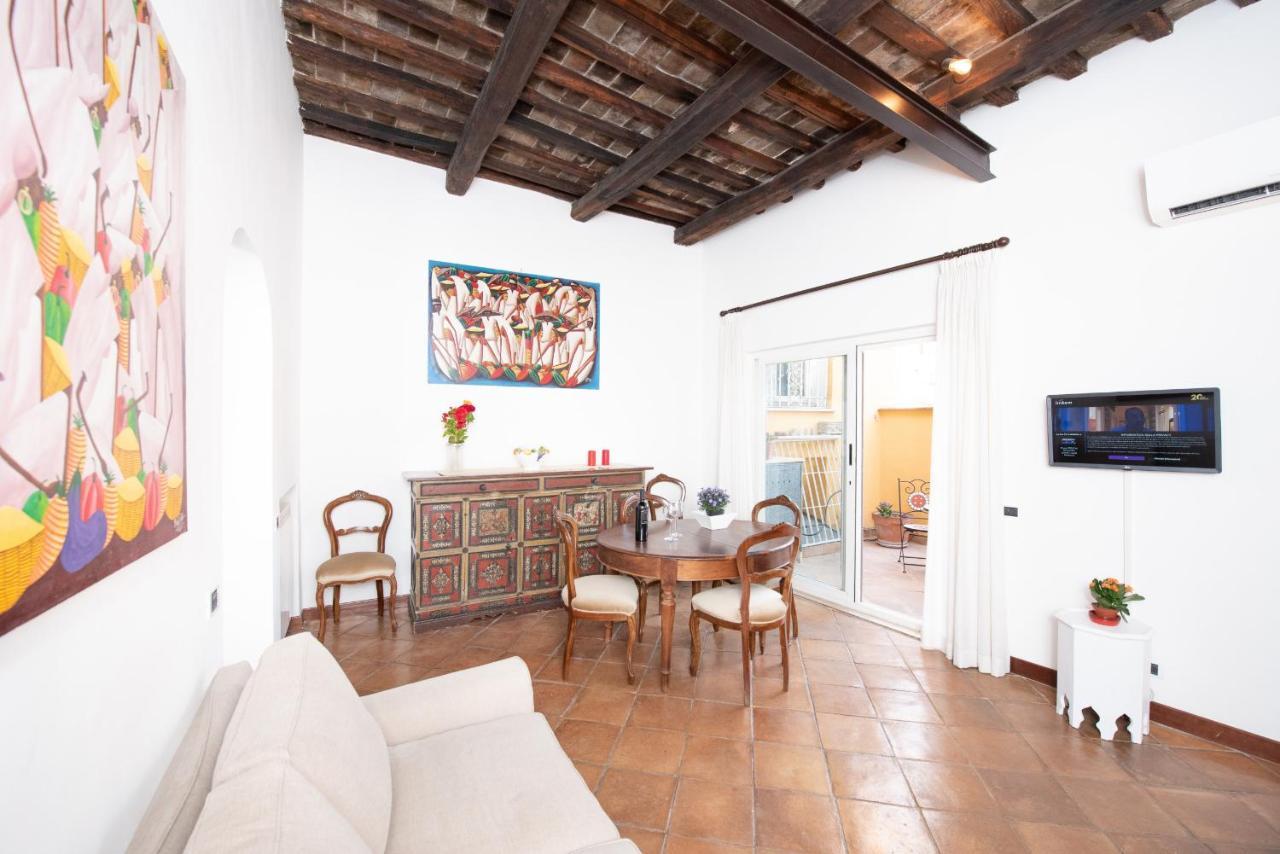 Stunning Campo De Fiori Apartment With Terrace روما المظهر الخارجي الصورة